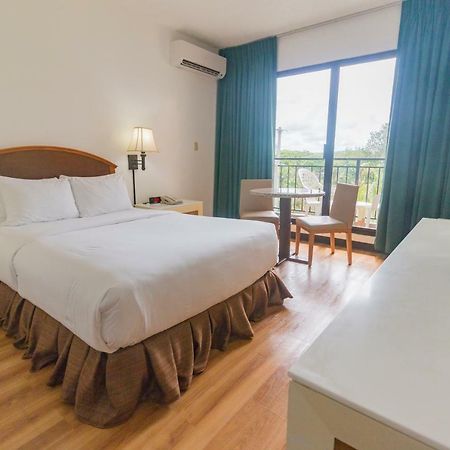 Surestay By Best Western Guam Airport Barrigada Esterno foto