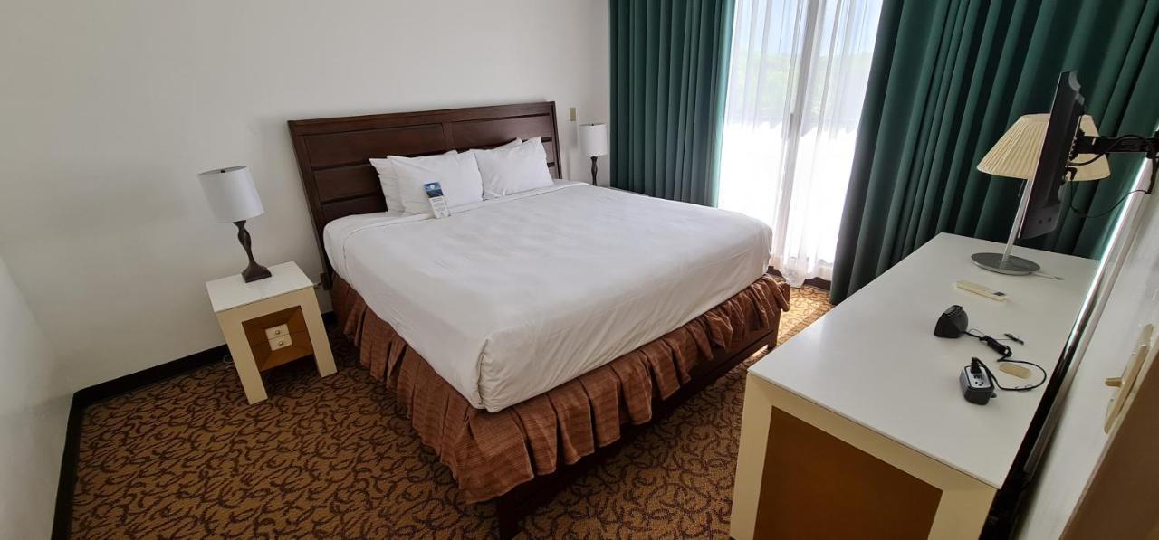 Surestay By Best Western Guam Airport Barrigada Esterno foto