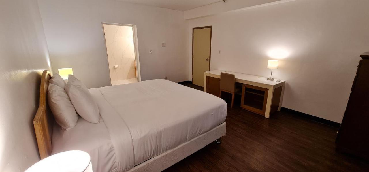 Surestay By Best Western Guam Airport Barrigada Esterno foto